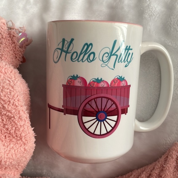 Hello Kitty Mug ✨ Pink Fall ✨💗 - Picture 4 of 5